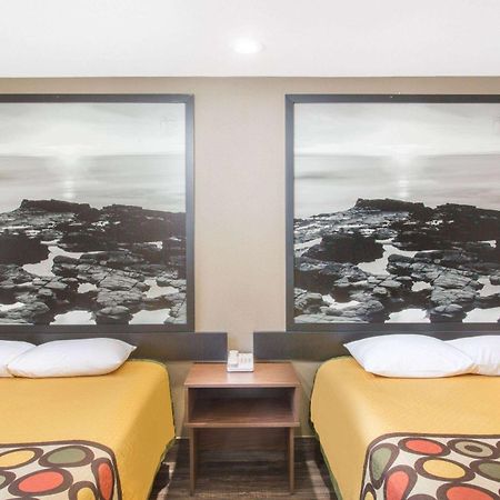 Super 8 By Wyndham National City Chula Vista Buitenkant foto