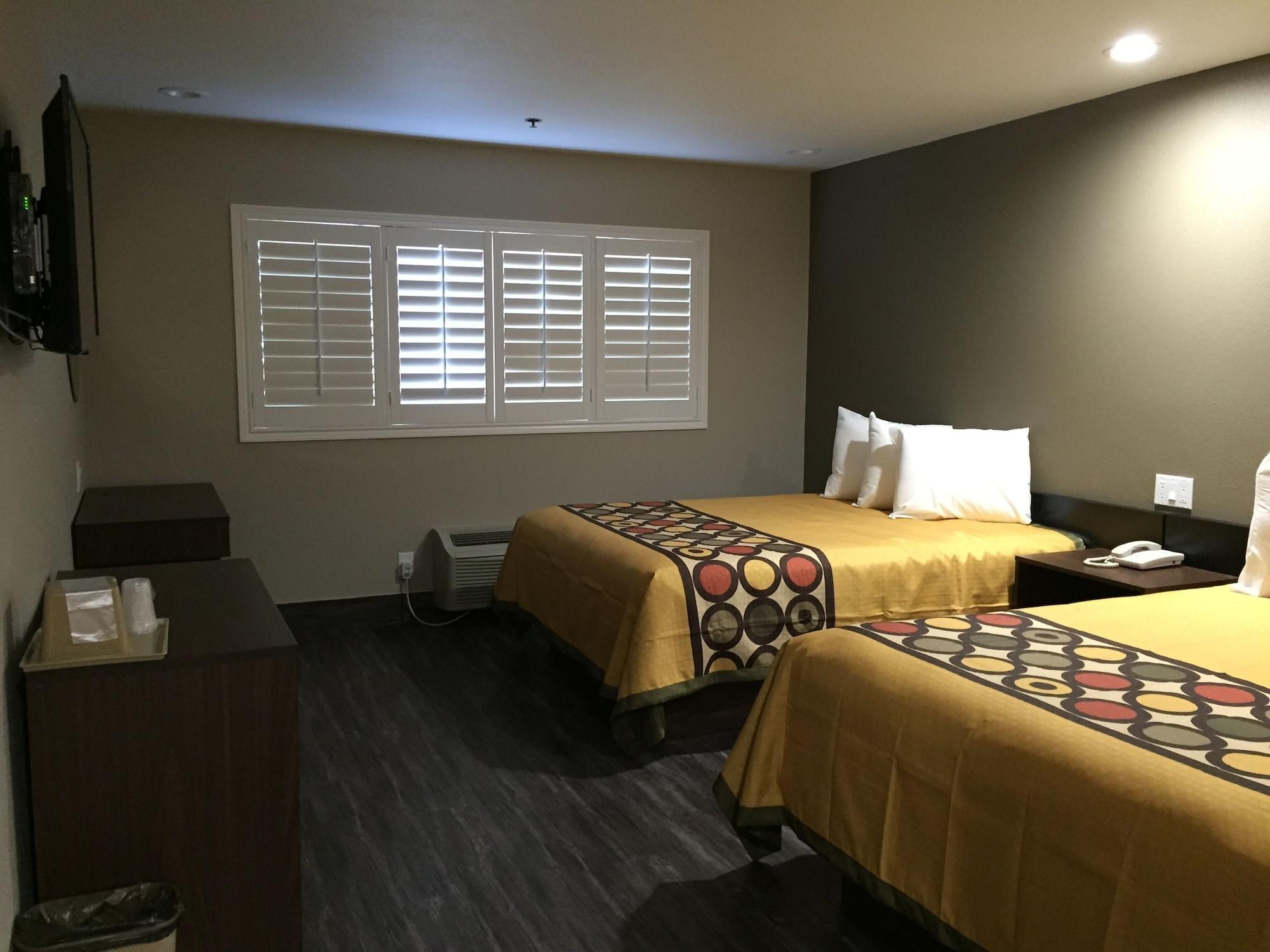 Super 8 By Wyndham National City Chula Vista Buitenkant foto